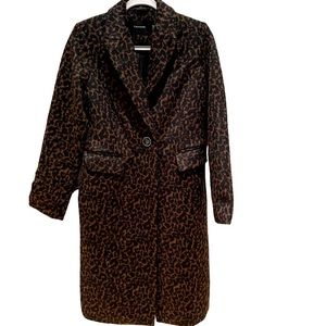 Tahari Leopard print women coat